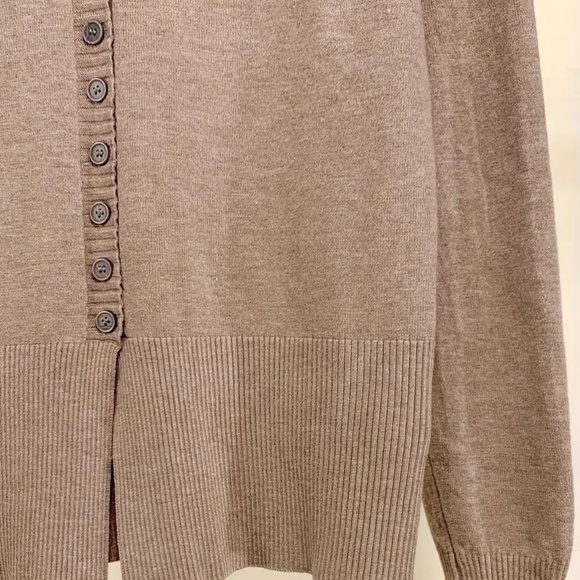 Beautiful Knit Cardigan Long Sleeve Button Up Khaki XL - Picture 3 of 5